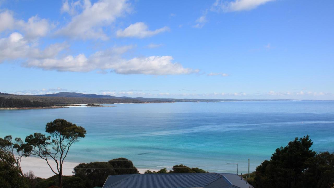 Sea Eagle Cottage Amazing Views Of Bay Of Fires Binalong Bay Экстерьер фото